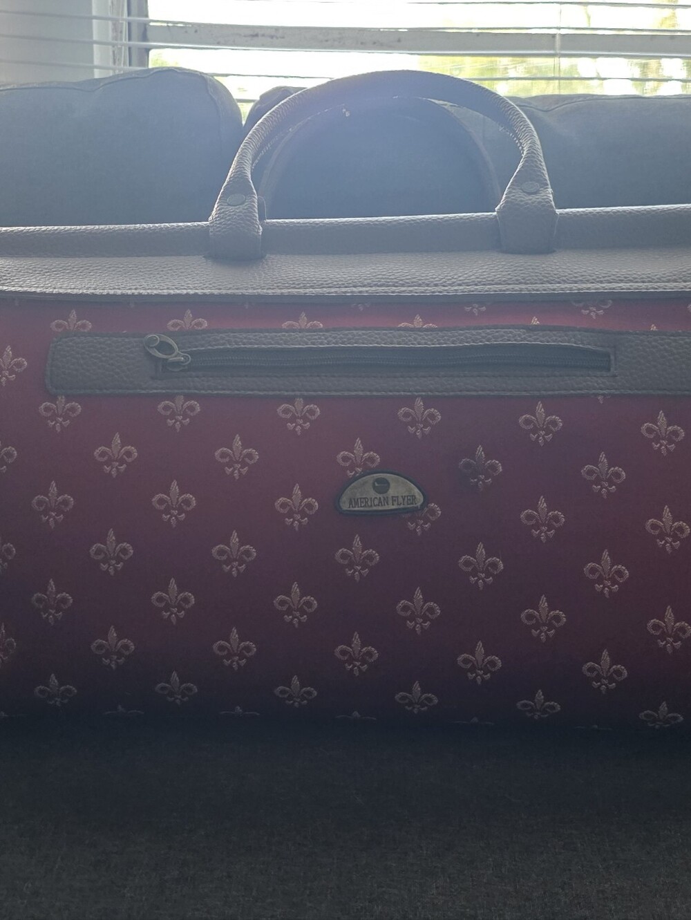 Vintage "American Flyer" Fleur-de-lis Doctor's Bag. - Picture 3 of 12